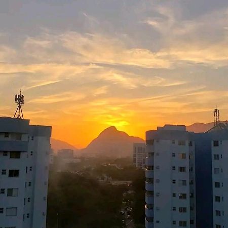 Mountain, Lake And Pool View Apartment Rio de Janeiro Bagian luar foto