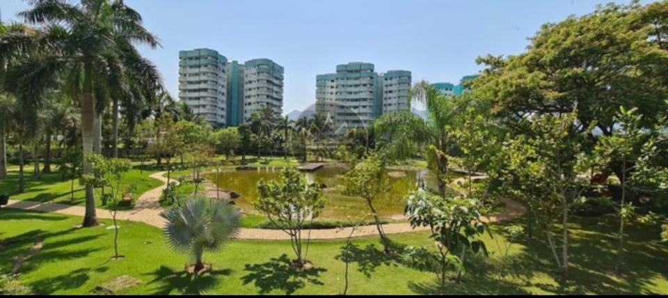 Mountain, Lake And Pool View Apartment Rio de Janeiro Ruang foto